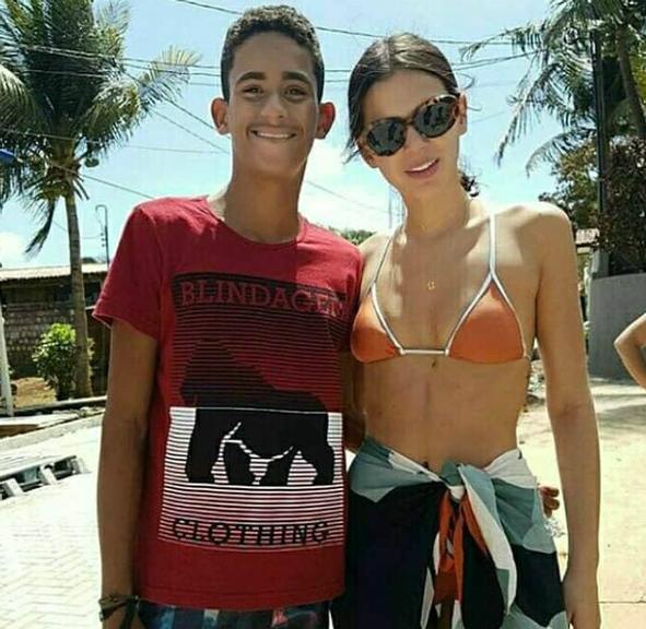 Bruna Marquezine em Fernando de Noronha