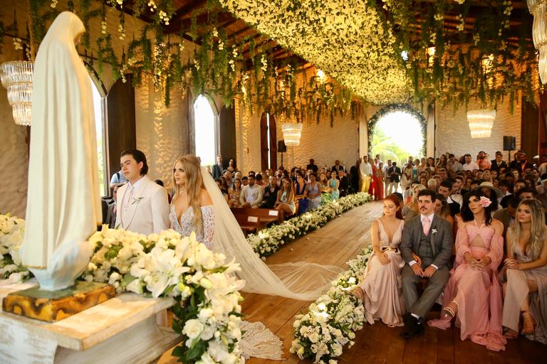 A cerimônia de casamento de Whindersson Nunes e Luisa Sonza