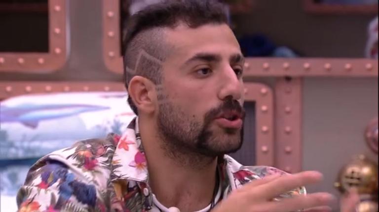 Kaysar e Patrícia discutem feio no 'BBB18'