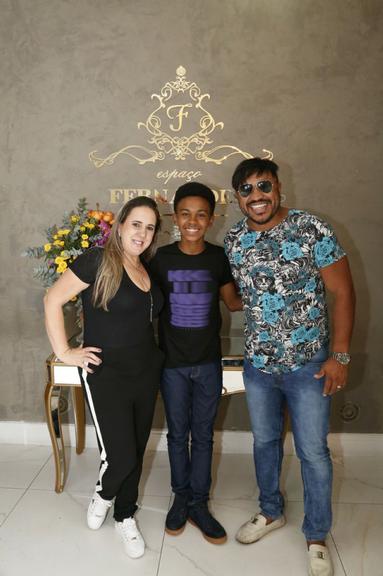 Jean Paulo participa da degustação para sua festa de 15 anos