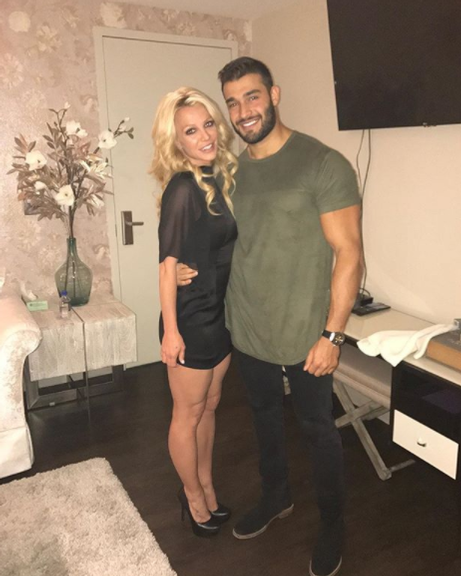 Britney Spears com o namorado, Sam Asghari