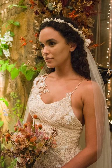 O casamento de Xodó (Anderson Tomazini) e Cleo (Giovana Cordeiro) na novela O Outro Lado do Paraíso