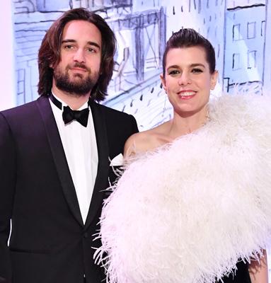 Filha da Princesa Caroline, Charlotte Casiraghi fica noiva de Dimitri Rassam em Mônaco