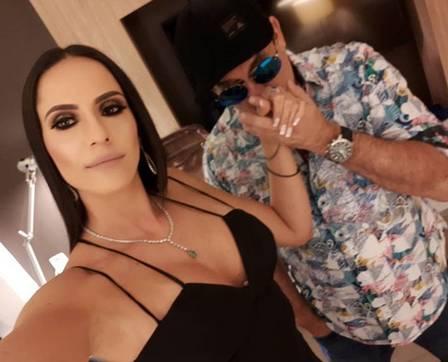 Sérgio Mallandro comemora aniversário de Fernanda Vianna