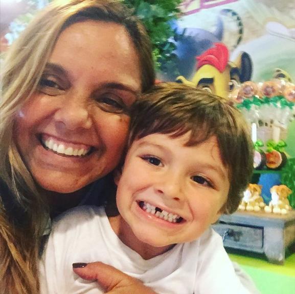 Aniversário do pequeno Joaquim, filho de Felipe Simas e Mariana Uhlmann