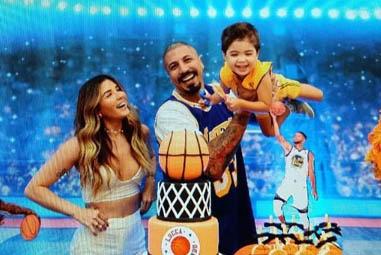 Aline Gotschalg e Fernando Medeiros fazem festa de 2 anos para o filho, Lucca