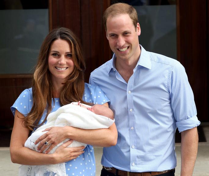 Nascimento do príncipe George, primeiro filho de príncipe William e Kate Middleton