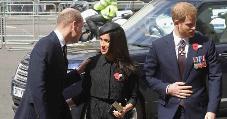 Meghan Markle e os príncipes Harry e William participam de missa na Abadia de Westminster