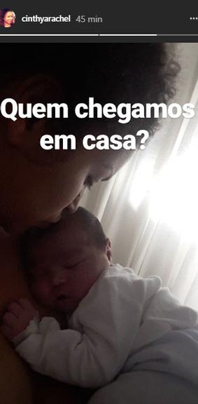 Cinthya Rachel apresenta seu primeiro filho, Joaquín