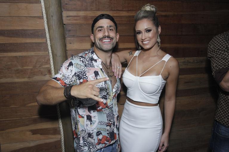 Gleici, Kaysar e Jéssica dançam e curtem muito nova balada no Rio de Janeiro