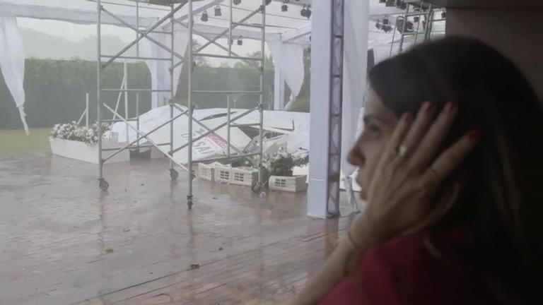 Temporal destrói tenda do 'Fábrica de Casamentos'