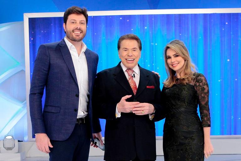 Silvio Santos recebe Danilo Gentili e Rachel Sheherazade