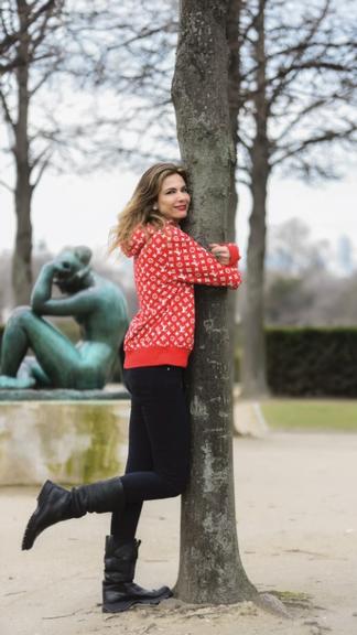 Luciana Gimenez em Paris, na França