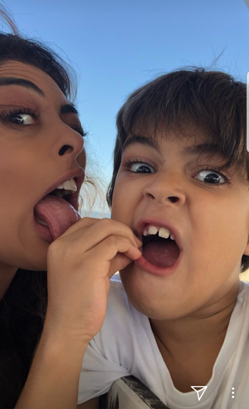 Juliana Paes em fotos divertidas com a família