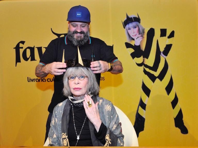 Rita Lee no lançamento de favoRita