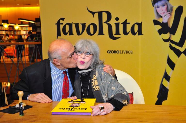 Rita Lee no lançamento de favoRita