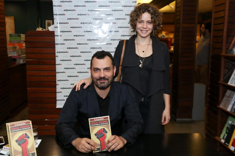 Noite de autógrafos do livro 'Novo poder: Democracia e tecnologia'