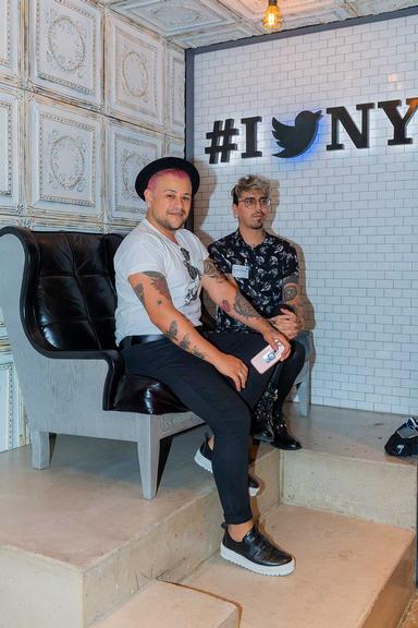 Filipe Oliveira e Eduardo Camargo conhecem a sede do Twitter em Nova York