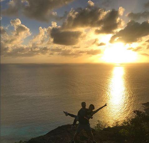 A atriz Sabrina Petraglia e seu marido Ramón Velazquez na lua de mel