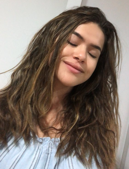 Maisa Silva exibe cabelo natural