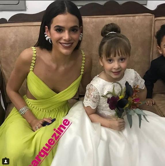 Bruna Marquezine e Neymar Jr. roubam a cena em casamento