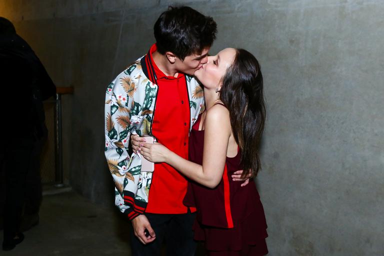 Larissa Manoela e Leo Cidade