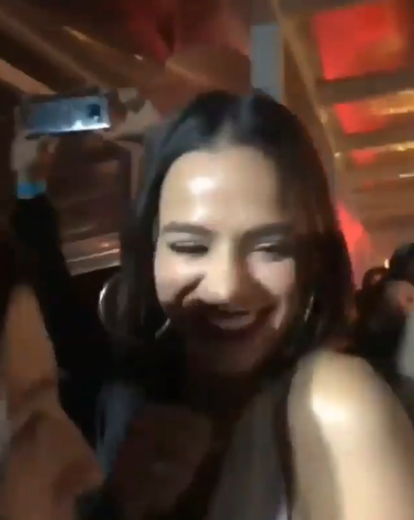 Bruna Marquezine na festa de Tatá Werneck