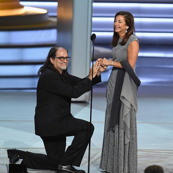 Pedido de casamento de Glenn Weiss no Emmy