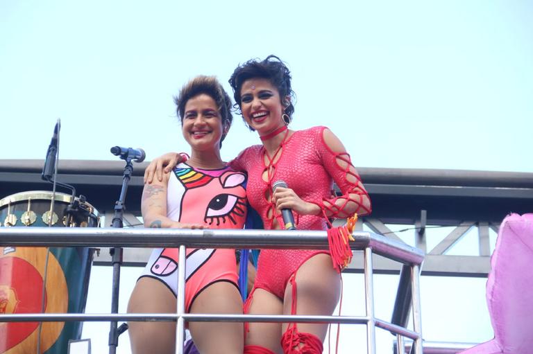 Lanlan e Nanda Costa