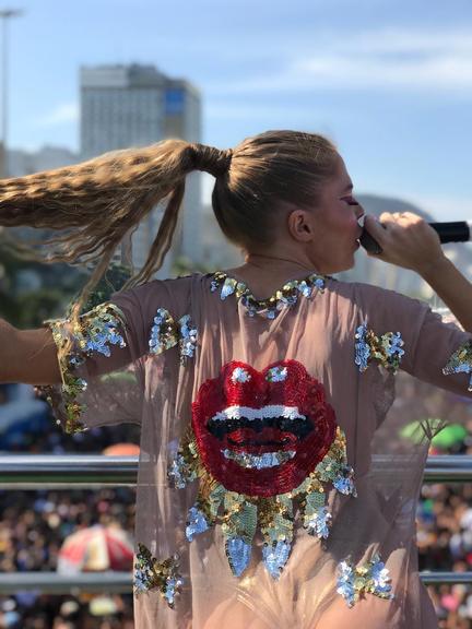 Luisa Sonza na Parada do Orgulho LGBT Rio