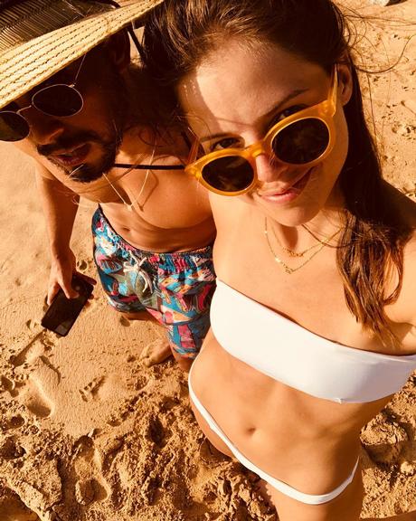 Agatha Moreira e Rodrigo Simas em Fernando de Noronha