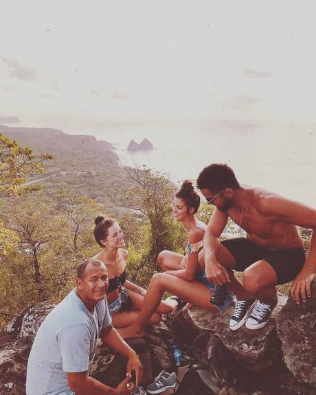 Agatha Moreira e Rodrigo Simas em Fernando de Noronha