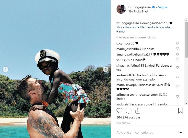 Bruno Gagliasso relembra cliques com Titi