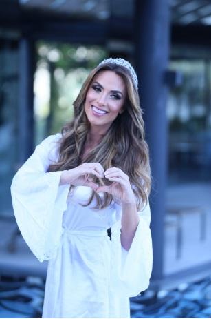 Nicole Bahls mostra preparação de seu casamento