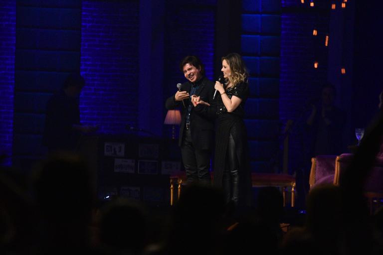 Sandy e Xororó cantam juntos durante show em São Paulo