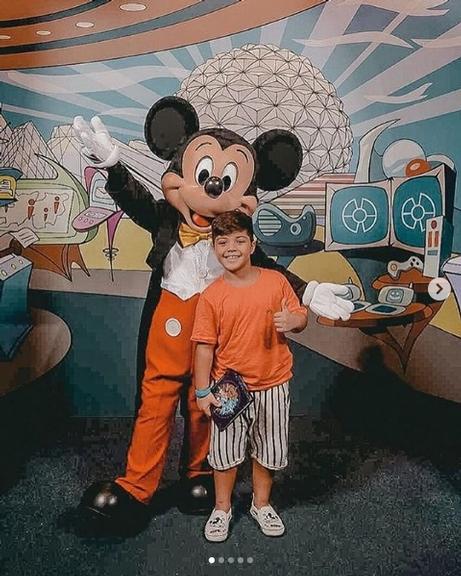 Mileide Mihaile curte viagem para Disney com Yhudi