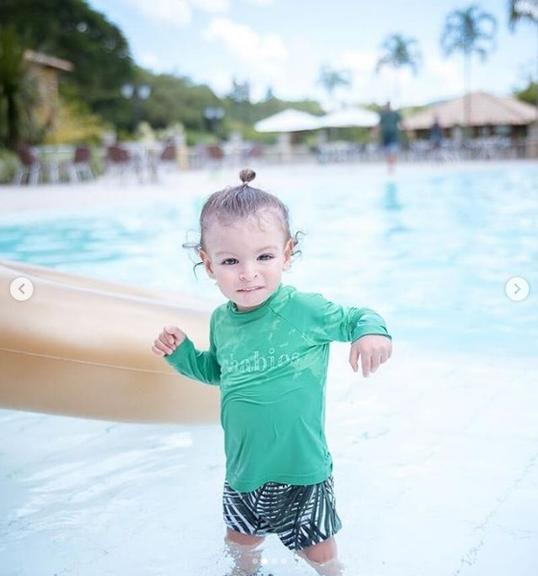 Sheron Menezzes mostra Benjamin copiando penteado do pai