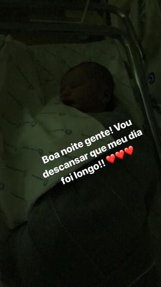 Nasce Luca, 1° filho do nadador olímpico Thiago Pereira