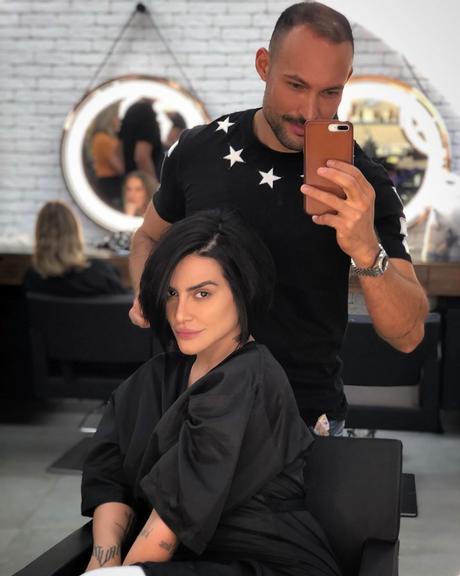 Cleo Pires aparece com novo visual 