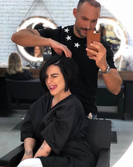 Cleo Pires aparece com novo visual 