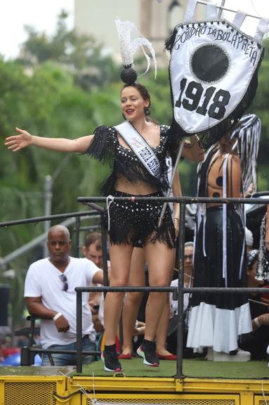 Paolla Oliveira, Emanuelle Araújo, Leandra Leal e Maria Rita agitam bloco mais antigo do Rio