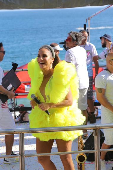 Retorno de Ivete Sangalo no Carnaval agita Salvador: Veja o que rolou no trio da cantora!