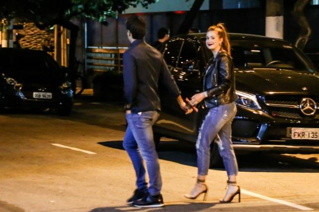 Marina Ruy Barbosa é flagrada com Alexandre Negrão