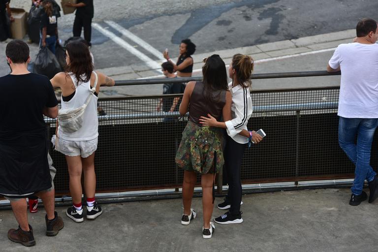 Maria Maya e Larrysa Ayres no Lollapalooza