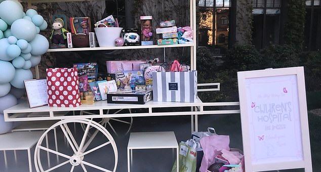 Khloé Kardashian celebra o primeiro aniversário da filha