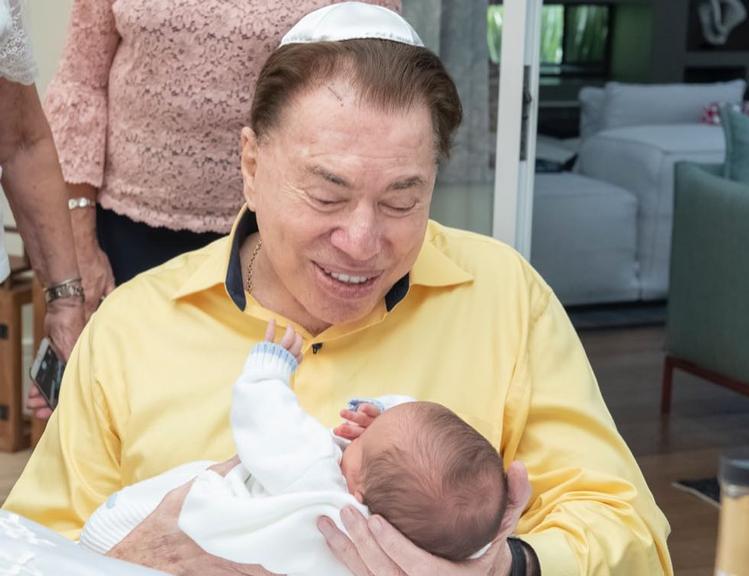 Silvio Santos celebra circuncisão do neto Senor