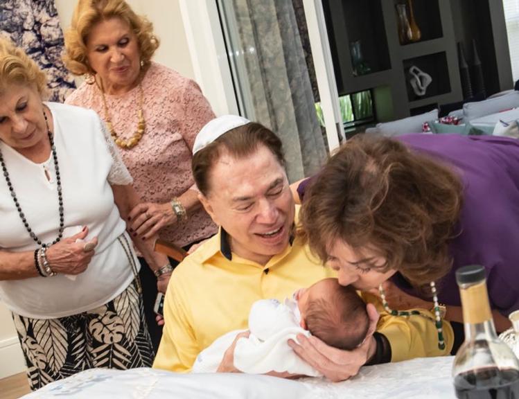 Silvio Santos celebra circuncisão do neto Senor