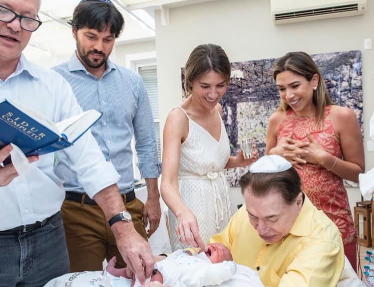 Silvio Santos celebra circuncisão do neto Senor