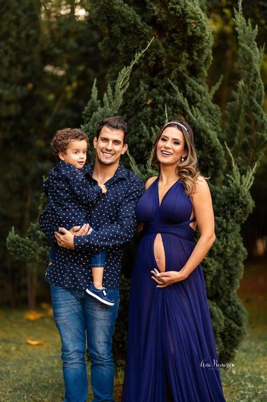 Lucilene Caetano e Felipe Sertanejo fazem ensaio especial para Dia das Mães