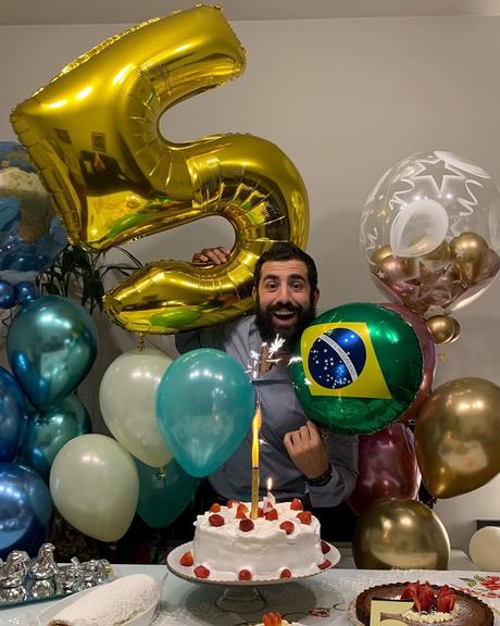 Kaysar Dadour comemora 5 anos morando no Brasil